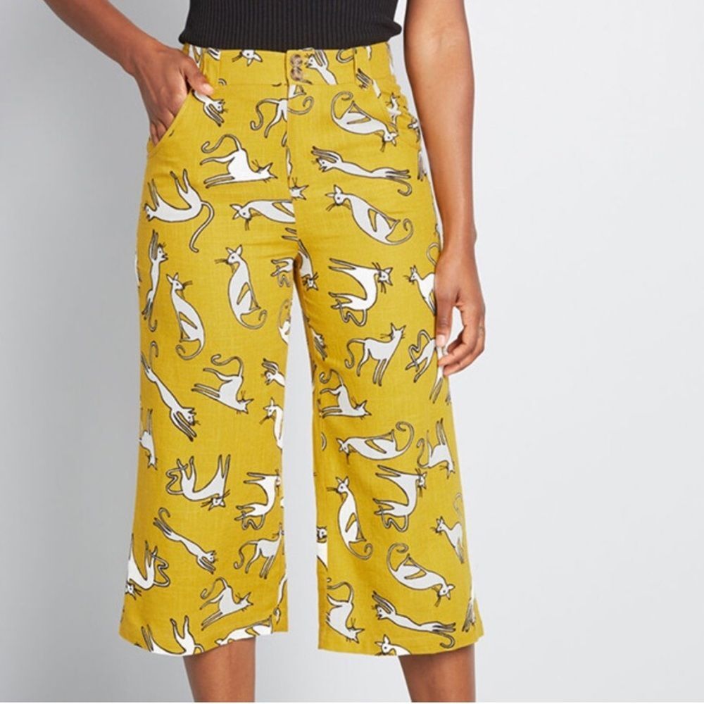 ModCloth Women’s cropped Mustard Cat novelty Print linen blend Pants size 2 EUC! - Picture 3 of 15